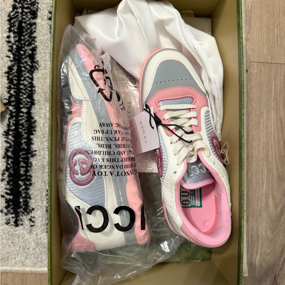 Gucci Pink and Gray Casual Sneakers